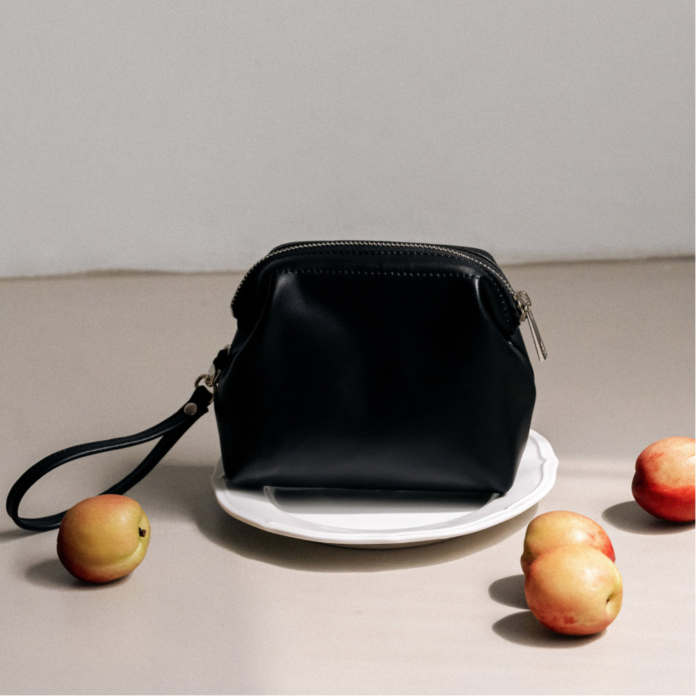 What Actually Fits in a Mini Shoulder Bag? A Q&A on the 3-Way Shell Pouch That Weighs About 100g